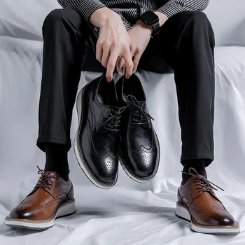 Винтажная британская мужская повседневная обувь; сезон Весна-осень; лоферы в деловом стиле; свадебные туфли на шнуровке для мужчин; роскошные туфли с перфорацией типа 