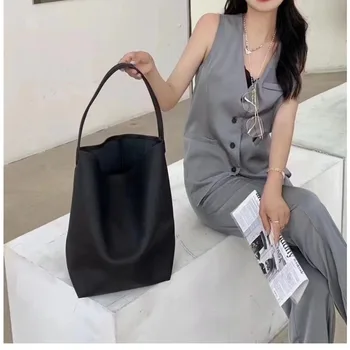 Женские сумки через плечо 2023, новые модные весенне-летние сумки из искусственной кожи большой вместимости, повседневные простые однотонные сумки для женщин - Изображение 1  